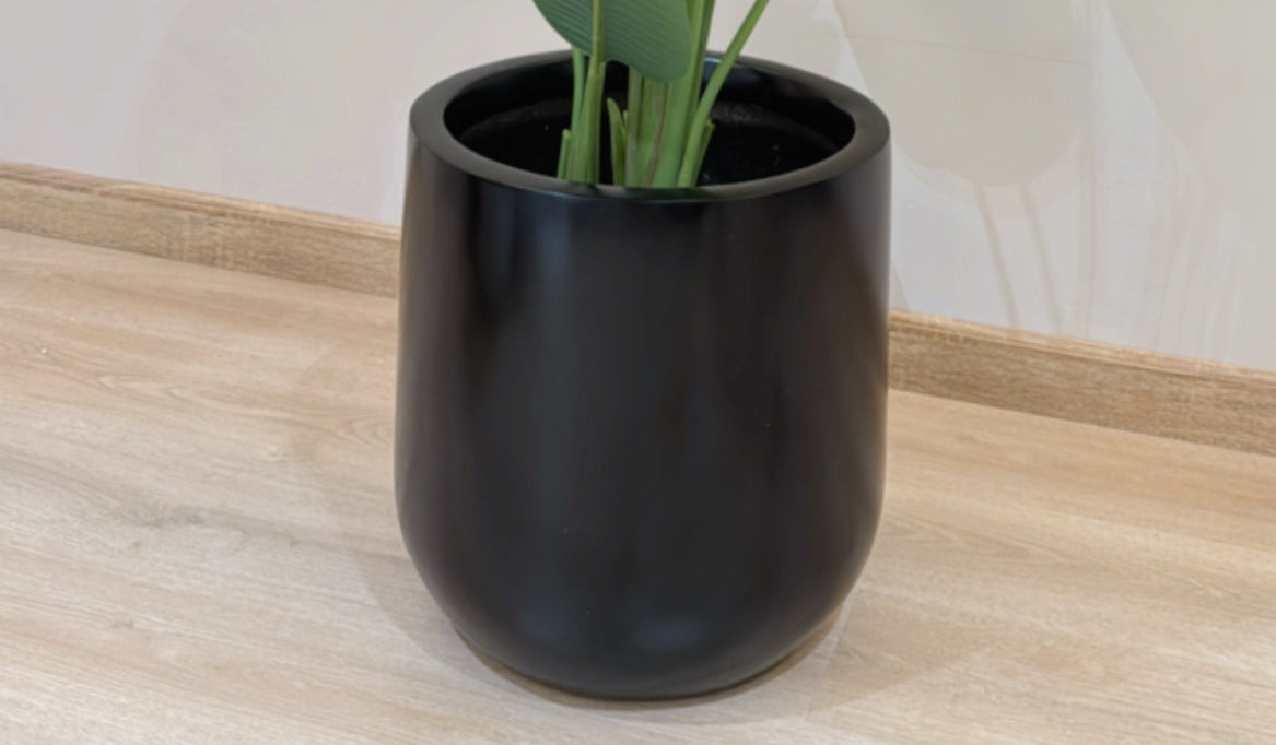 Luxurious Handcrafted Pot | 40x40 cm | Elegant Black | Matte Finish